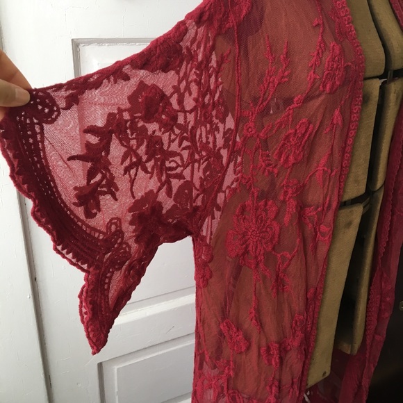 🌼Blue Rain Lacey Maroon robe - Picture 3 of 11